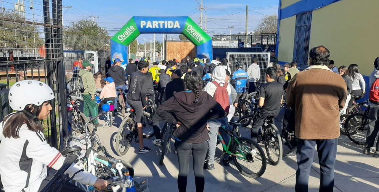 Inicia el Aniversario del Colegio Santa María Eufrasia con una Cicletada Familiar